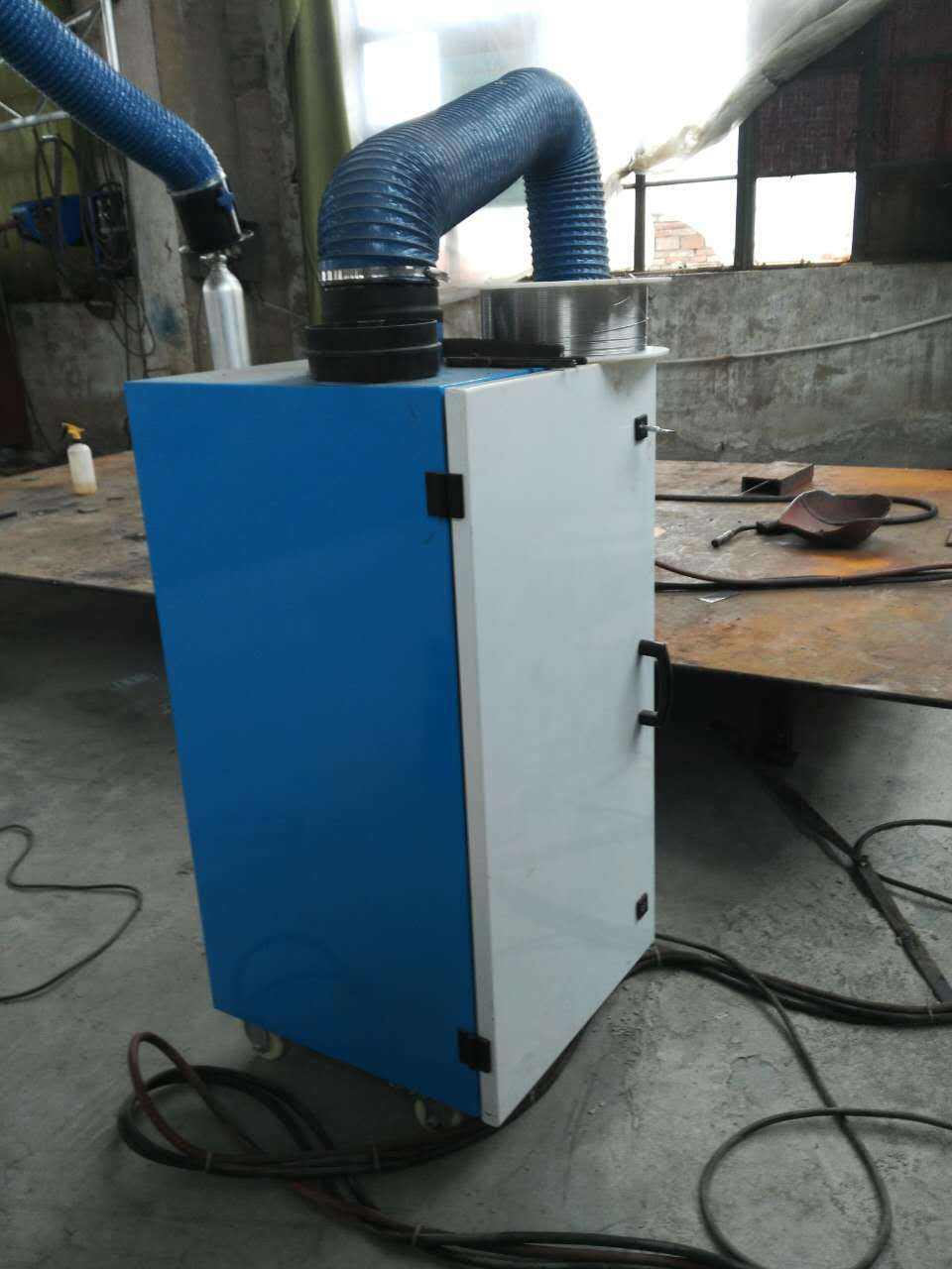 焊烟除尘器在襄阳黄工业场景中的应用 工业移动式焊烟净化器解析